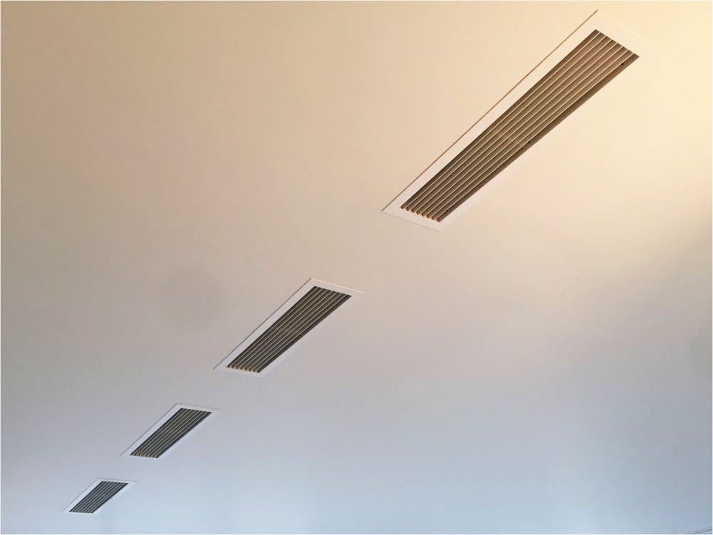 Вентиляционная решетка на потолок